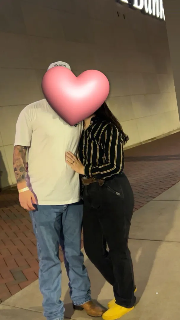 M24 F26 for Female / Select Couples posted by LetLoose6969