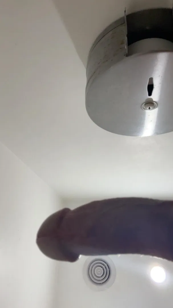 M26  looking for F posted by PhoneImpressive1690