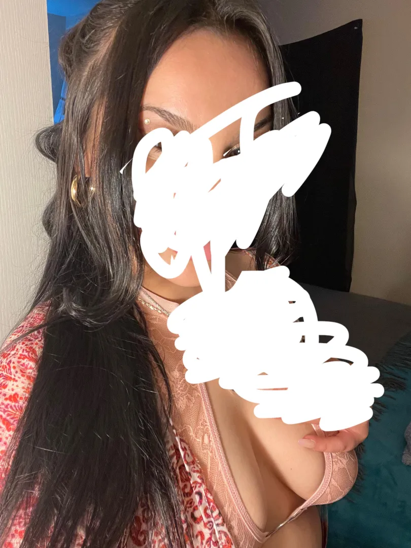[m26/F26] [MF4M/F] Avondale…Latina gf wants a hot hung bull that can host tonight or a single female posted by Spare_Race912
