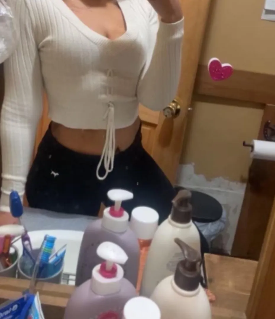 M28 F28 couple looking for other couples from Danbury Ct completely new to all of this decided to get into it today haven’t done anything yet but looking to spice things up posted by vanilla_couple25