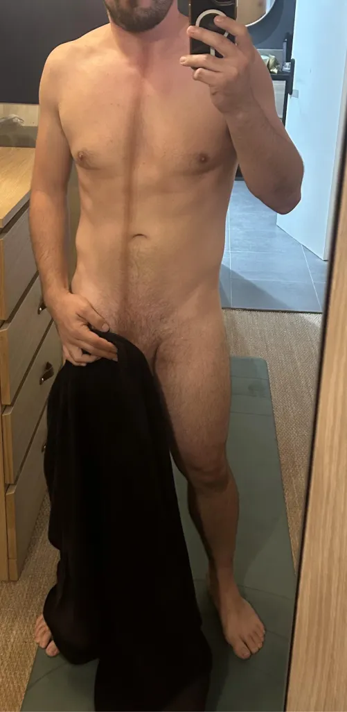 M33 dispo pour femme ou couple, venez discuter (Nantes Angers et alentours) by Ok-Opportunity7549