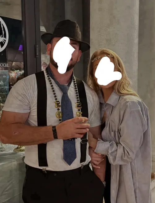 M33f31 looking for couples only by No-Discussion5050