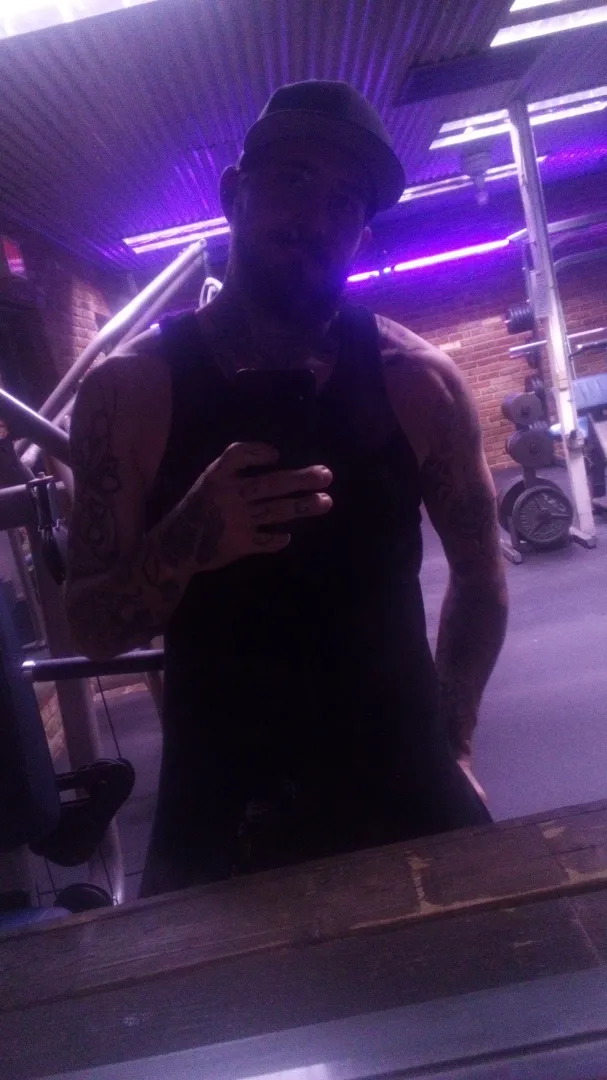 M4f, m4hotwife posted by Professional-bull30