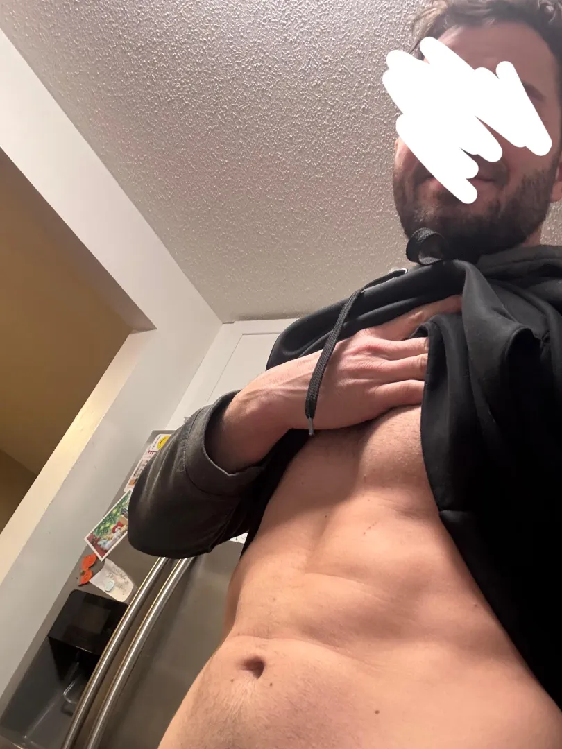 M4F or couple posted by Plenty_Imagination54