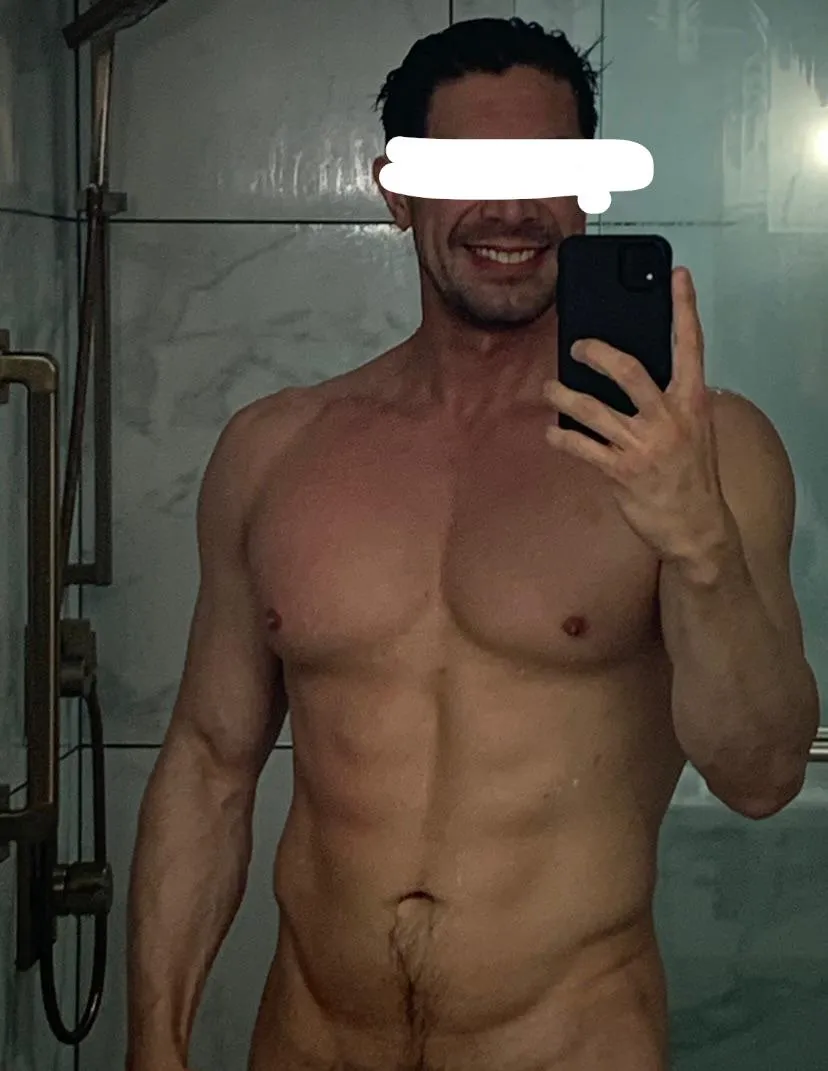 [M]4[FM] [Miami] - 6'2 -8 in Big Cock handsome / athlete model ! Looking for hot wife couple !! sexy couples only!! ((must have Teleg to verify. ))Looking sexy Couples / ladies posted by BigthickDflorida