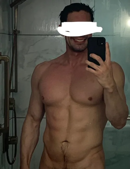 [M4FM] [Miami] - 6'2 -8 in Big Cock handsome / athlete model ! Looking for hot wife couple !! sexy couples only!! ((must have Teleg to verify. ))Looking sexy Couples / ladies by BigthickDflorida