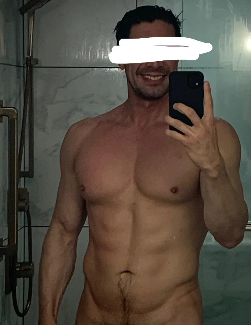 [M4FM] [Miami] - 6'2 -8 in Big Cock handsome / athlete model ! Looking for hot wife couple !! sexy couples only!! ((must have Teleg to verify. ))Looking sexy Couples / ladies posted by BigthickDflorida