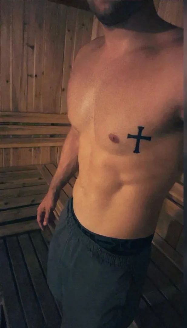 [M4F/MF] from US traveling for business. posted by nooneknows1124