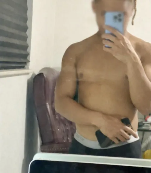 [M4FM]M27 looking to have fun great time with a couple that wants it by LeftAnimator4804