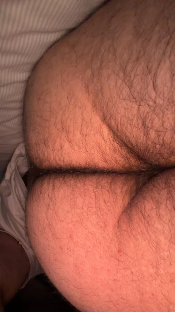 M4M 25 hairy bottom. Looking for mutual fun posted by jameswisss_