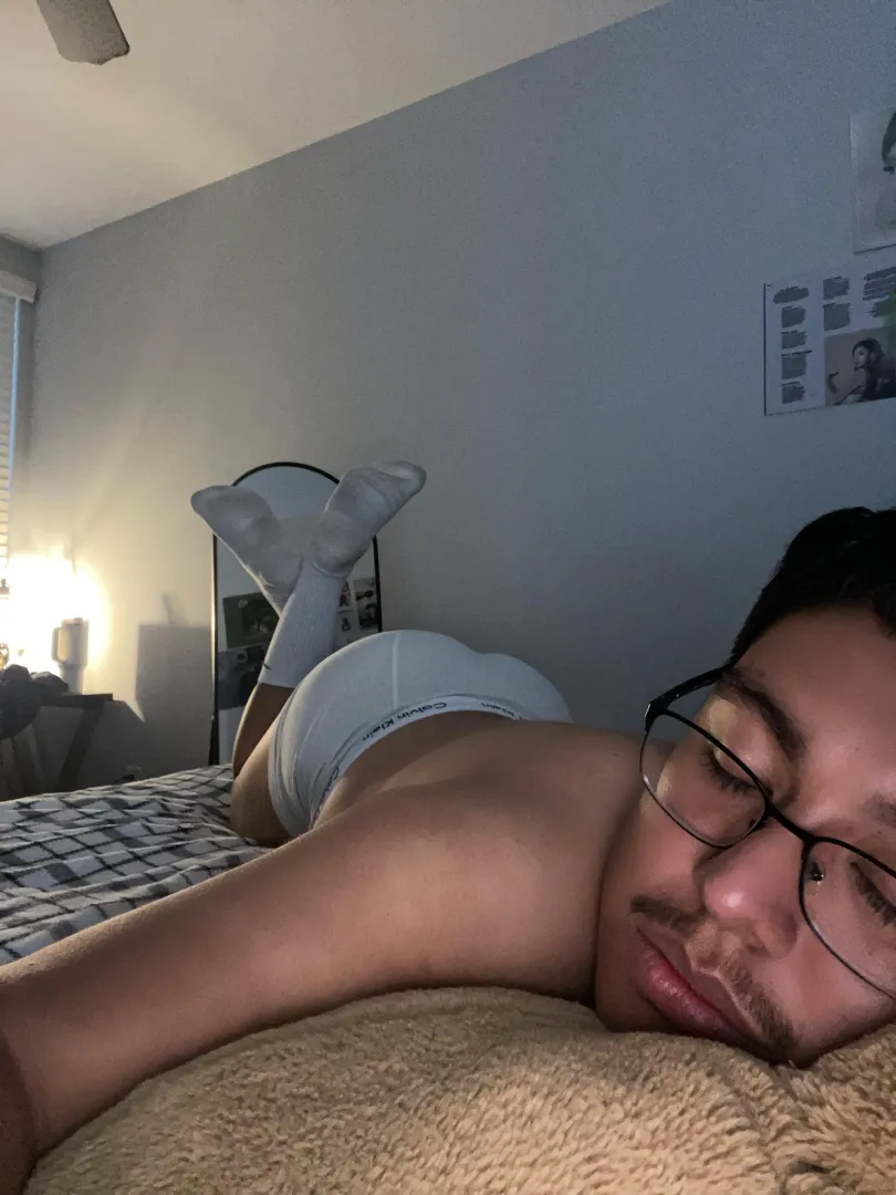 M4m looking for an older man posted by Jenni_mrtnz