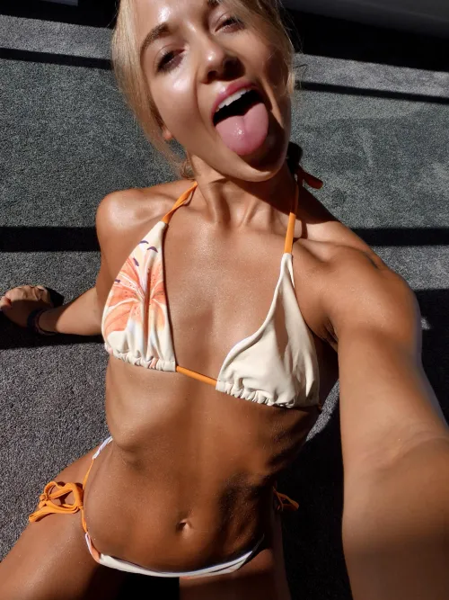 Make it rain, if you know what I mean  by QueenKongFitness