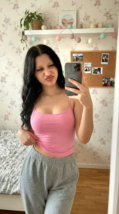 Make me so horny, and I will make my tongue out by ConfidentCancel8114