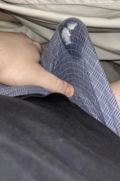 ‍‍ makes me so horny by peterol12