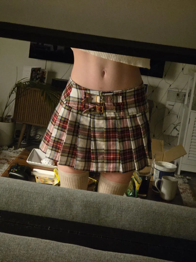 Man btw  posted by Daisy_Girlier