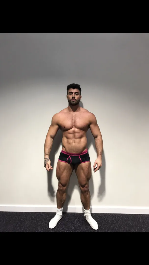 Man handle [35] posted by ChaosLoaf495