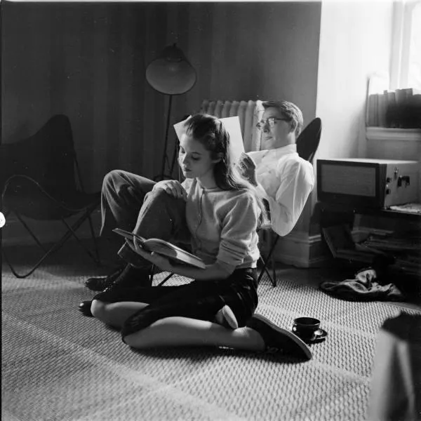 Man & His woman posted by CollectionRare2425