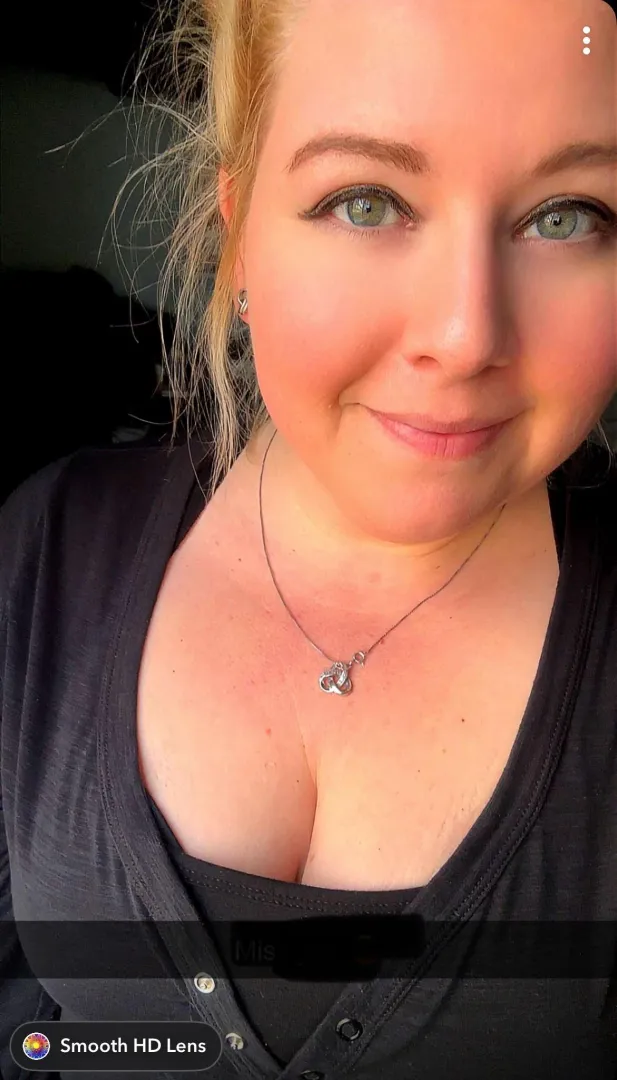 Mankato Hotwife  posted by Prudent_Win_5036