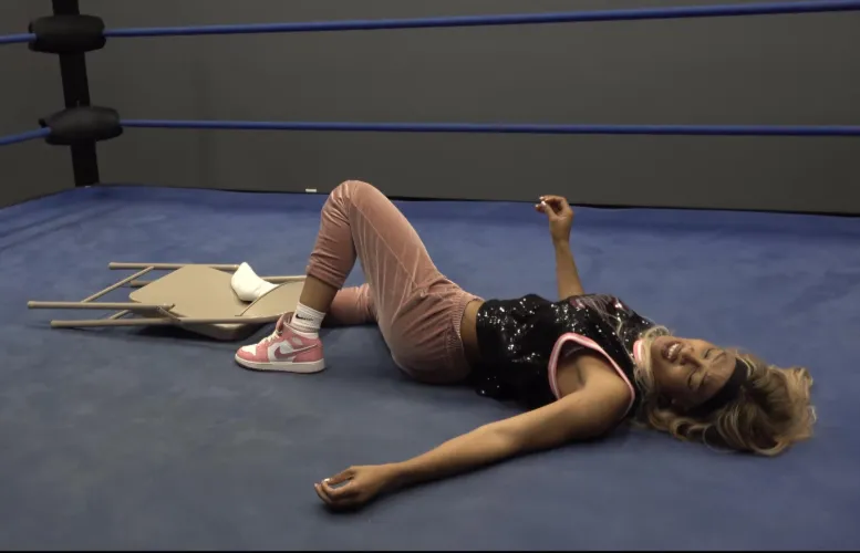 Mara Sade jobbing once again by Tom3667