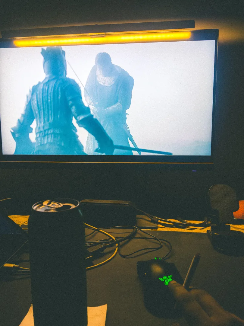 Marlboro Reds, Beer, and a Drama posted by Damn_David_