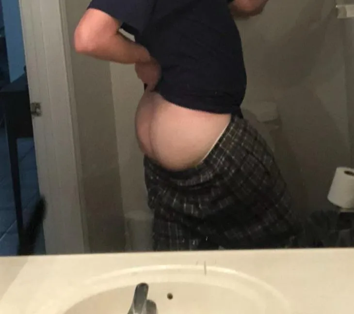 Married and straight, but need to role-play to explore these curiosities. posted by Urgetosubmit