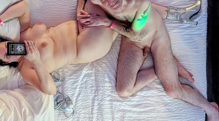 Married Couple 40M&40F Staying for the first time 4/3 to 4/5! by AlwaysFunNoPants