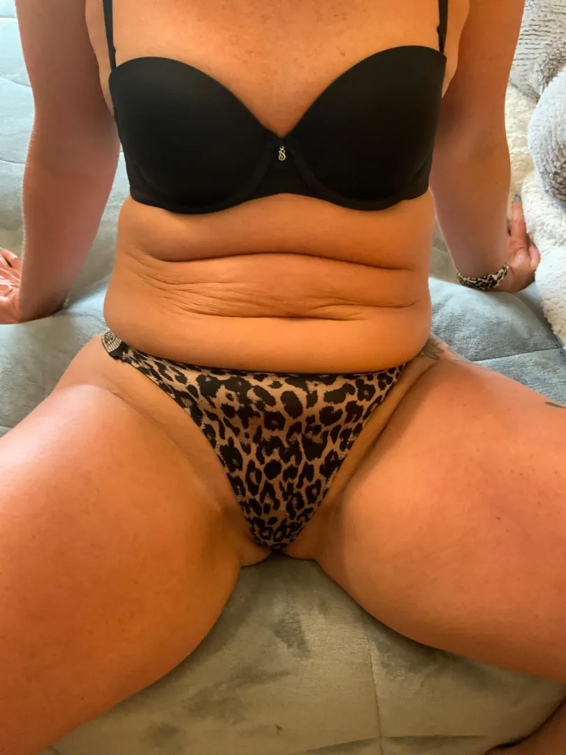 Married mom of two showing off my VS  posted by Wifeybegs