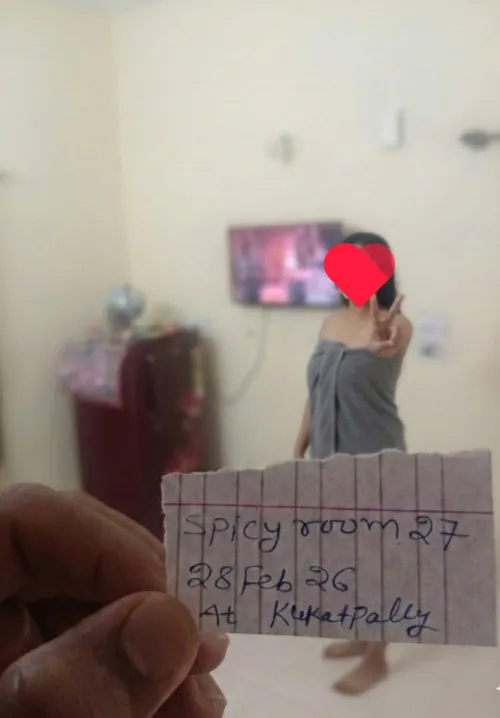 Massaged this beautiful lady [f] in Kukatpally. by spicyroom27