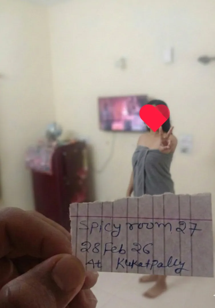 Massaged this beautiful lady [f] in Kukatpally. posted by spicyroom27