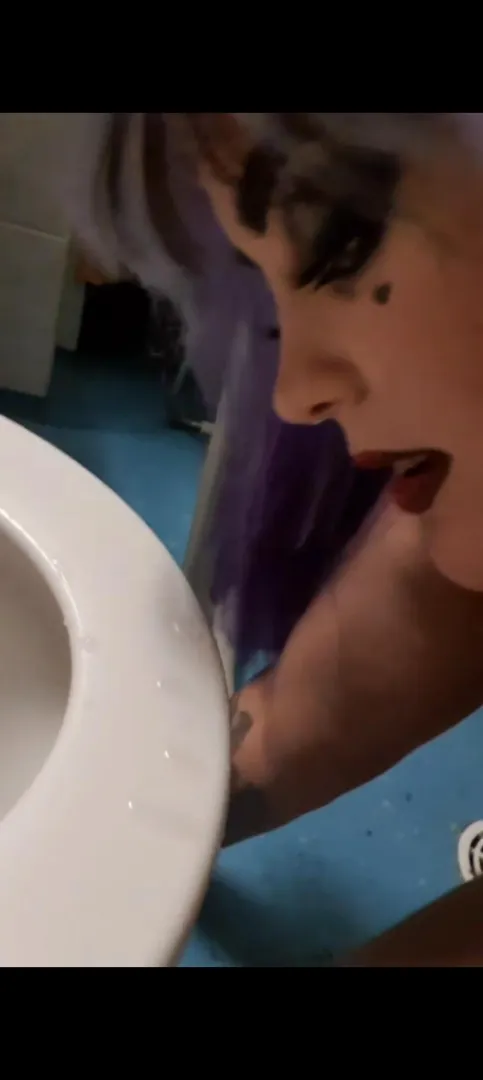 Master made me clean up my mess. Degrade and insult me in the comments like the pathetic toilet slut I am so he can read them while I'm tied up under his desk posted by Smoken_Ashe