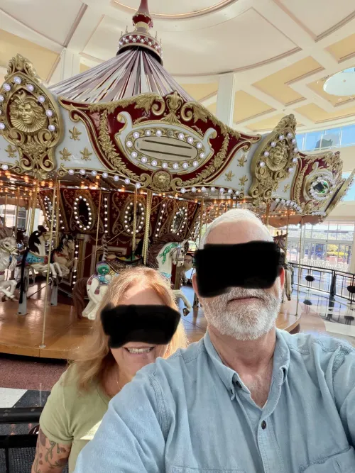 Mature Couple In Memphis by Dduck89