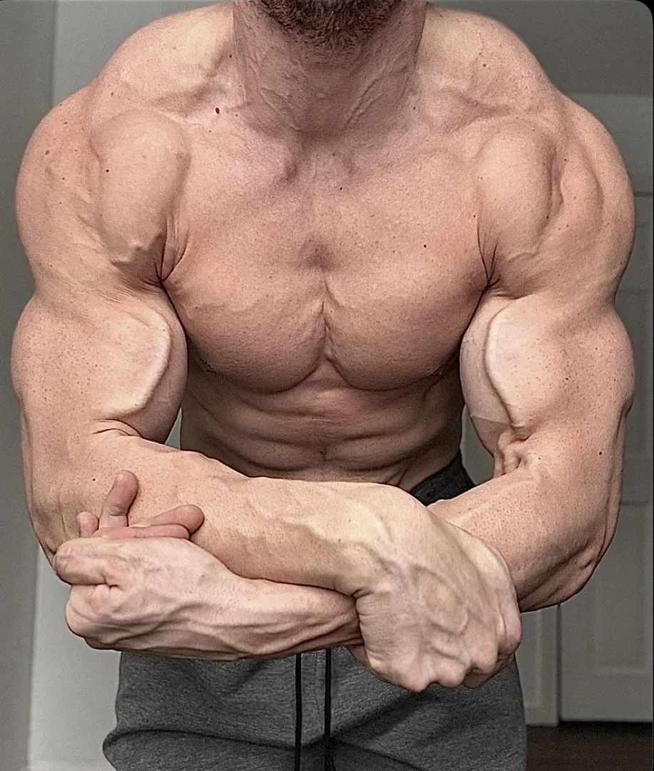 Mature muscle. (39) posted by thelordbeefcakes