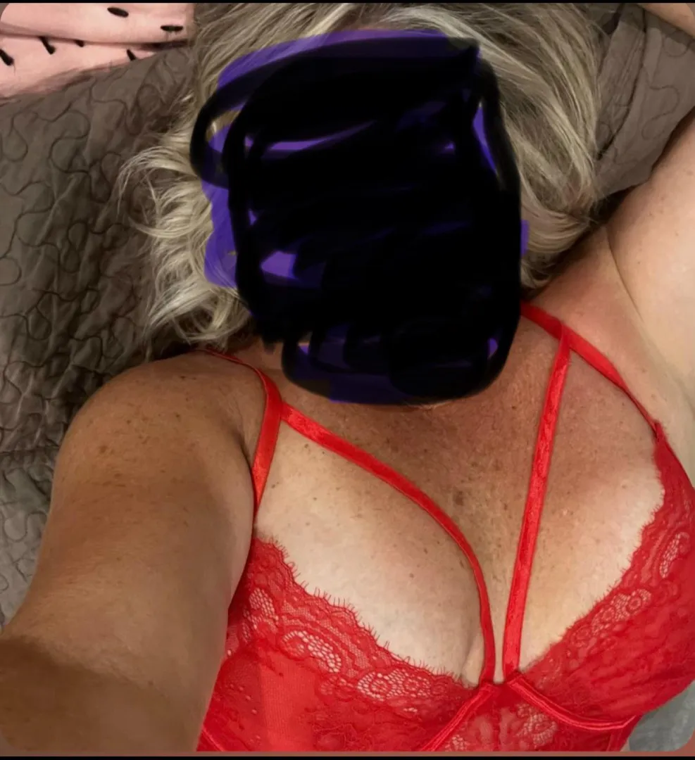 Mature wife posted by Organic-Sleep-7427