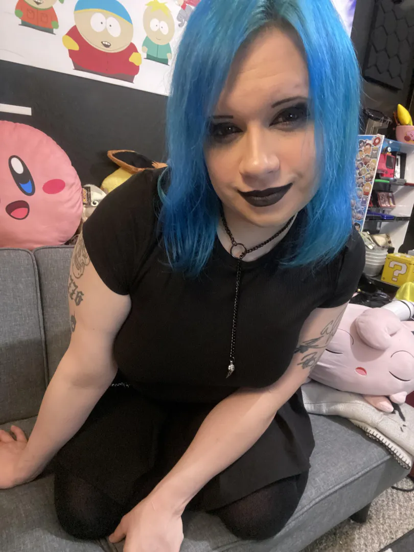 May or may not need a femboy boyfriend posted by Vivvy64