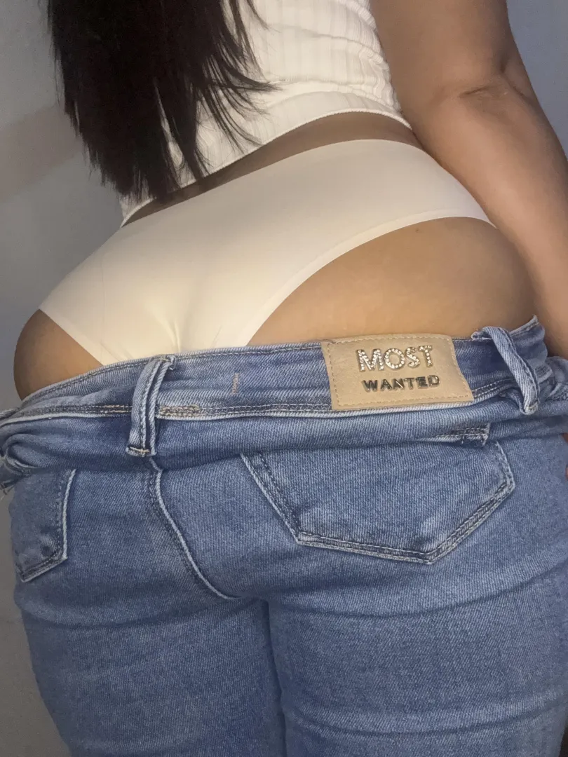 Maybe I should finish lowering my jeans posted by AnnOjeda