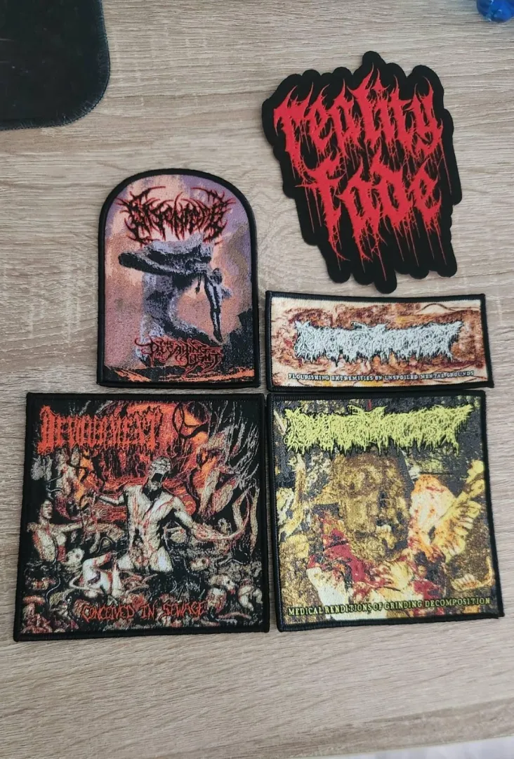 Maybe this ain’t a new release, cd or anything but I wanted to share the patches that arrived today (from RealityFade) posted by JuzerJarowit
