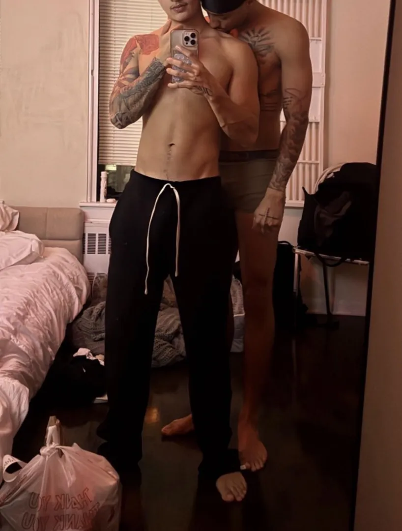 Me and the homie getting ready to fuck posted by scretnt