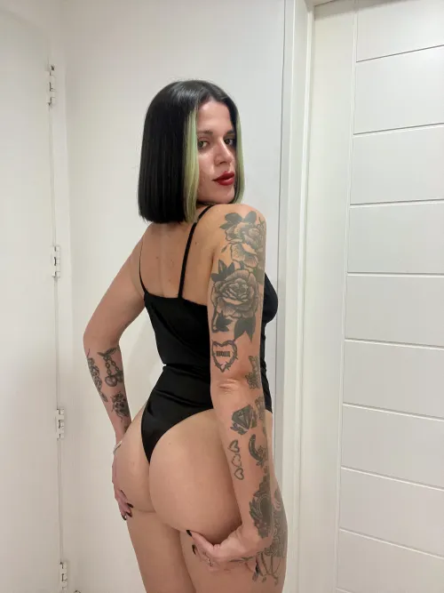 Me encantan las nalgadas en mi enorme ass by girlytattoo