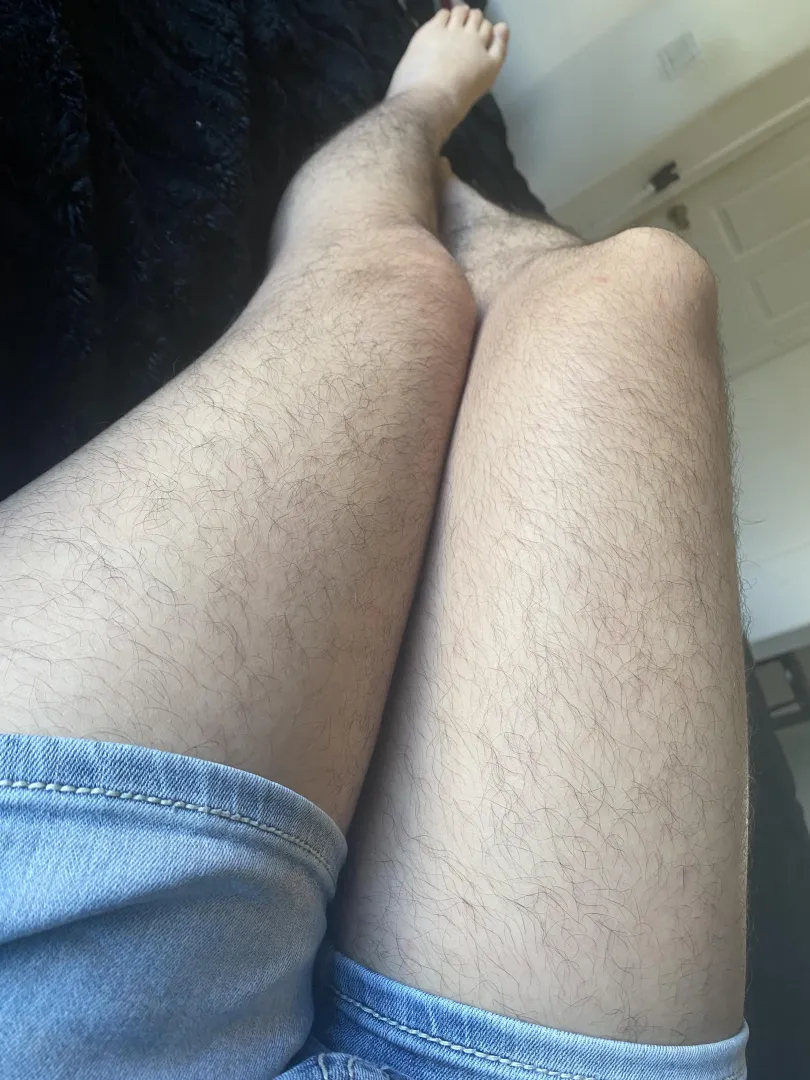 Me in shorts posted by XiomaraJauguar