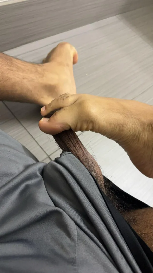 Me tugging on my balls posted by HonestOrangeDewd