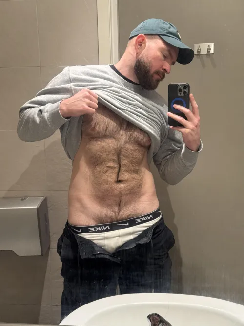 meet me at the  at the gas station by vskroa