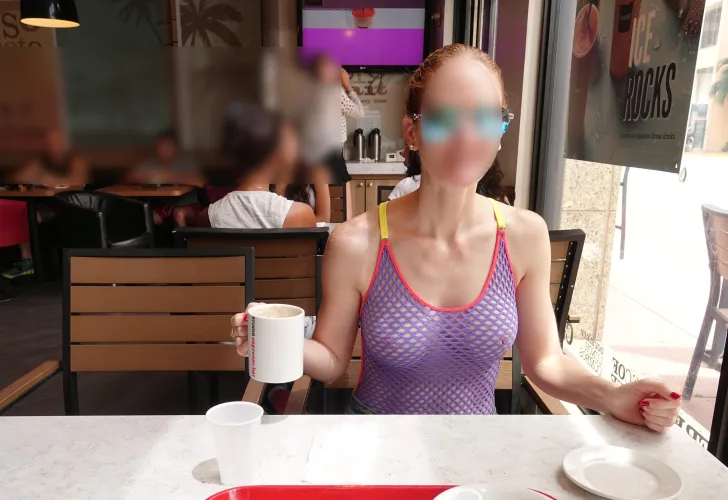 Mega mesh at the cafe by miaexhib