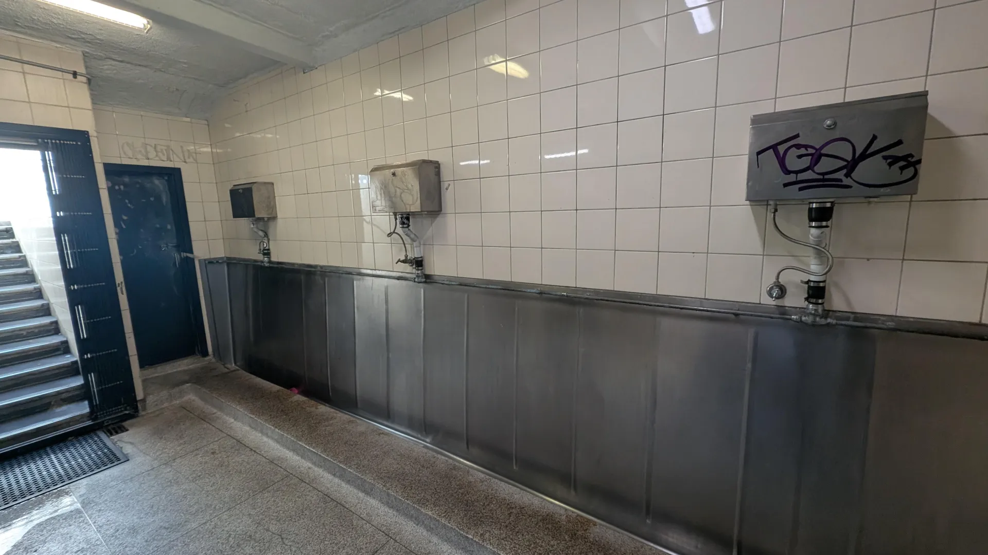 Melbourne underground restroom posted by New-Suit5141