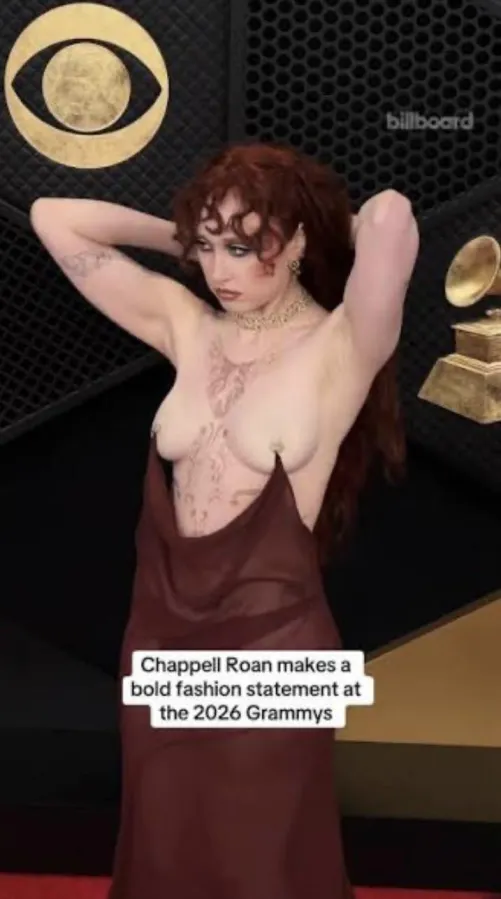 Melisandre if she has curly hair by MartiniLAPD