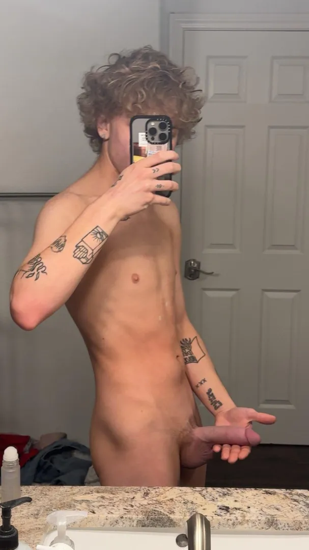 men lover posted by Informal-Stay5231