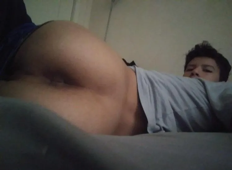 Message me I need older bros to take my virginity posted by Independent_Juice804