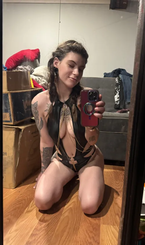 Messy hair, don’t care ;) by obviously_kitten