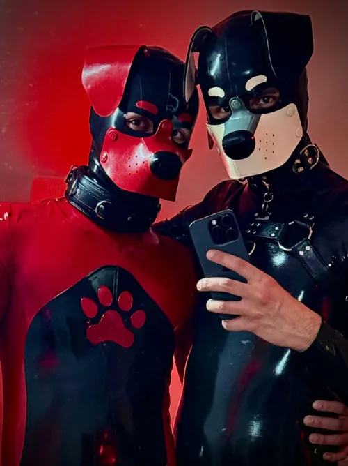 Met my first rubber pup friend by Weak-Program5212