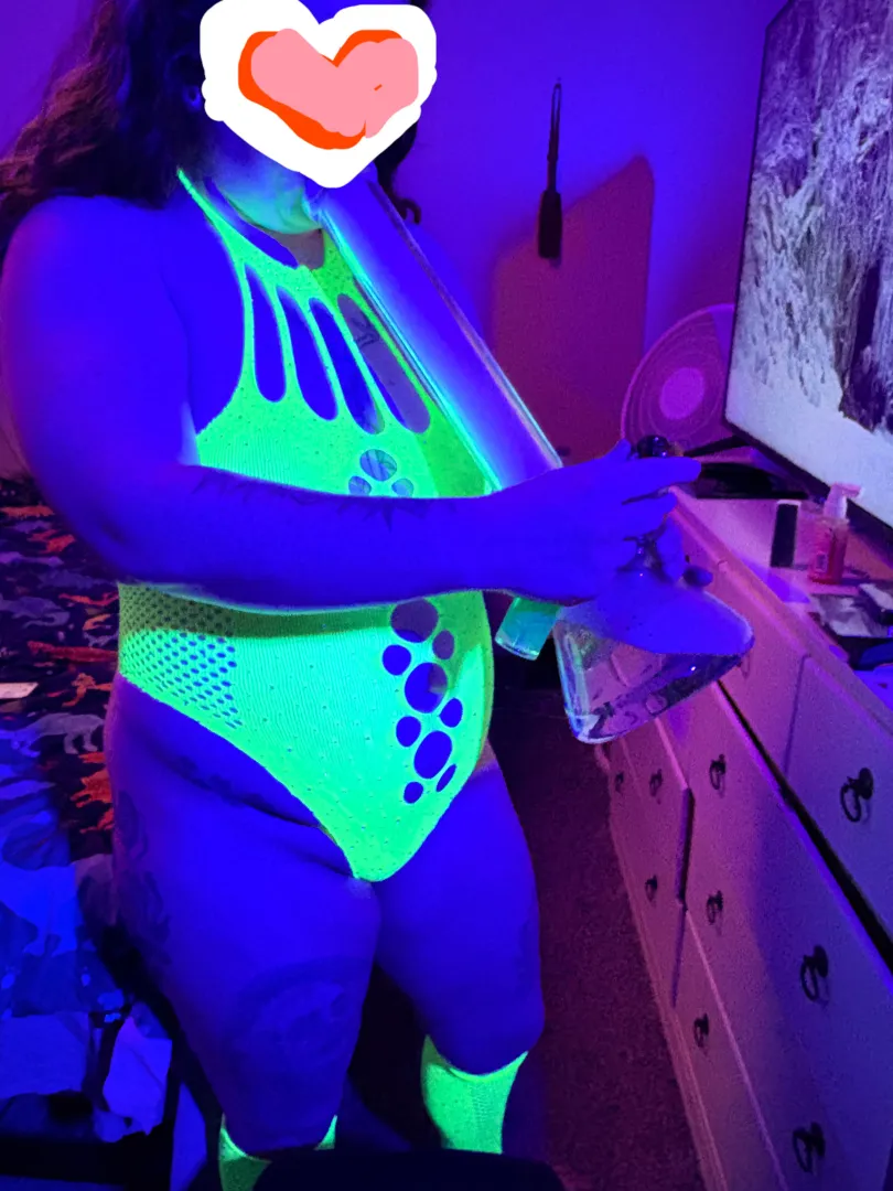 Mf4a little neon fun tonight posted by HDDYNA_09