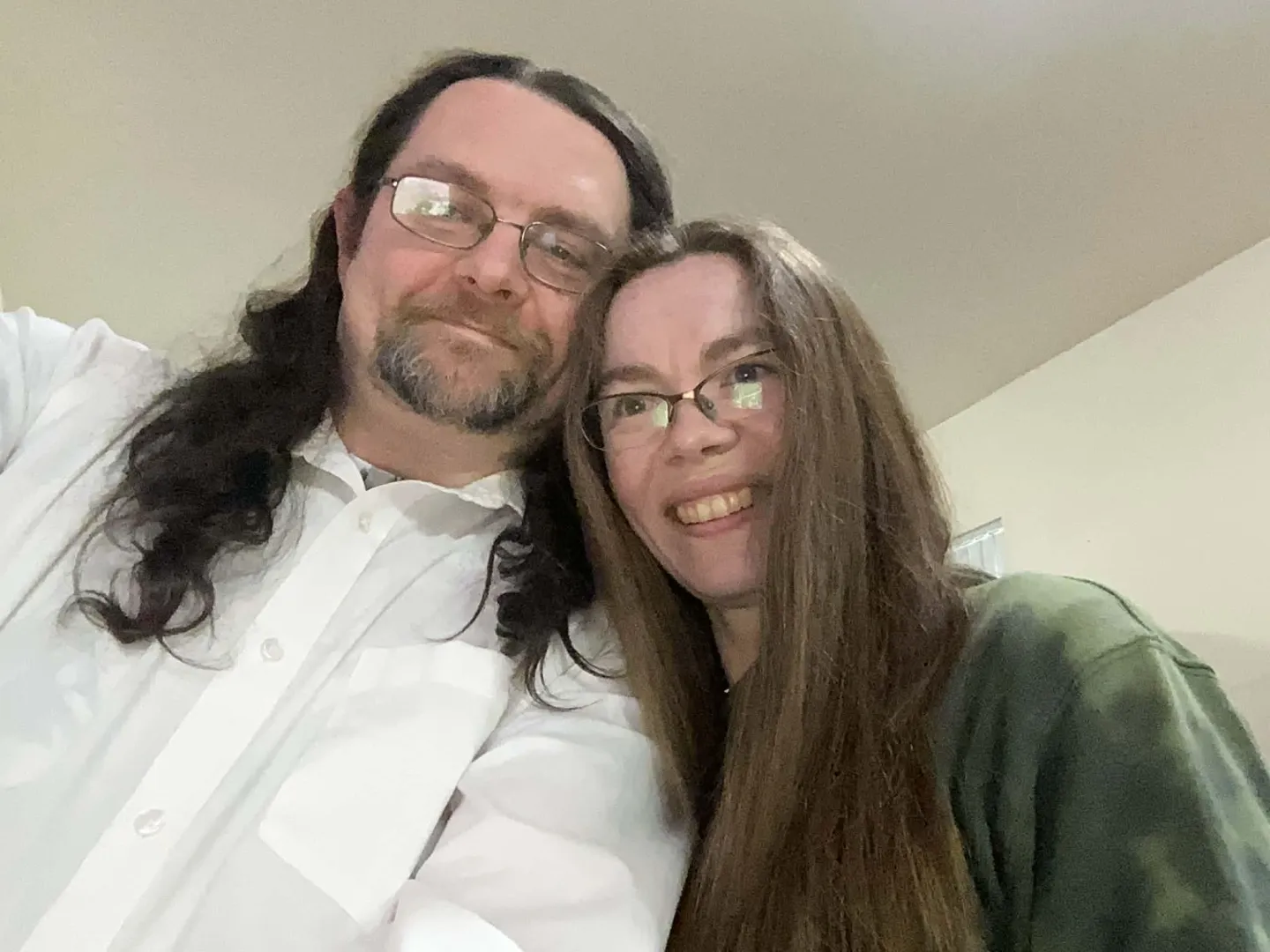 MF4F 43m39f Looking for a submissive BBW for BDSM play posted by lizandeelovingfree